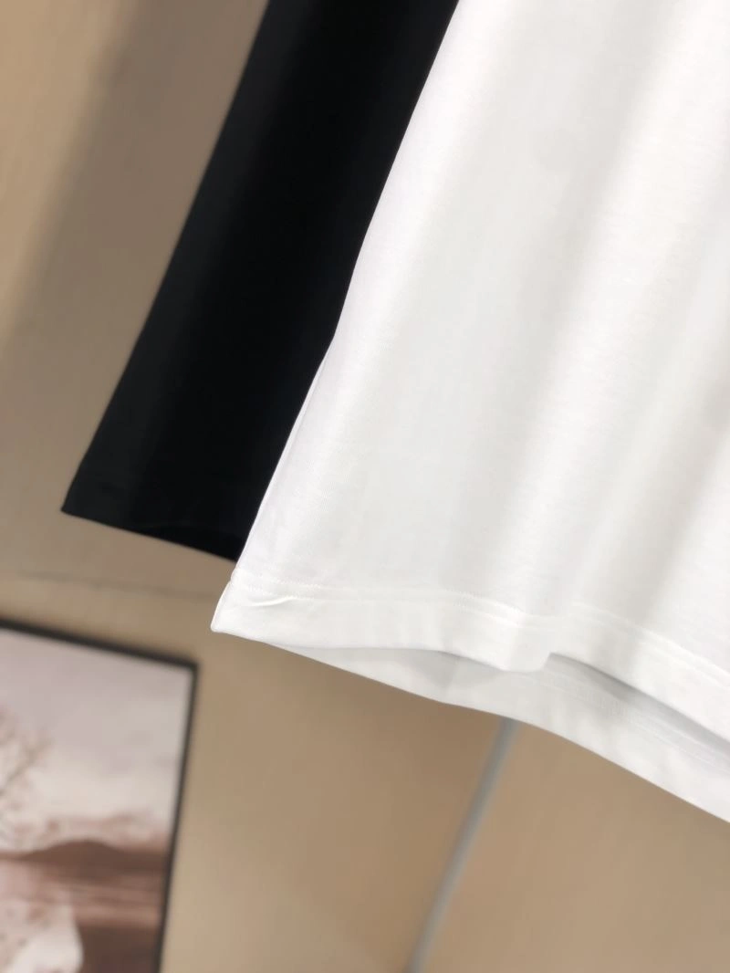 Louis Vuitton T-Shirts Bold 132597