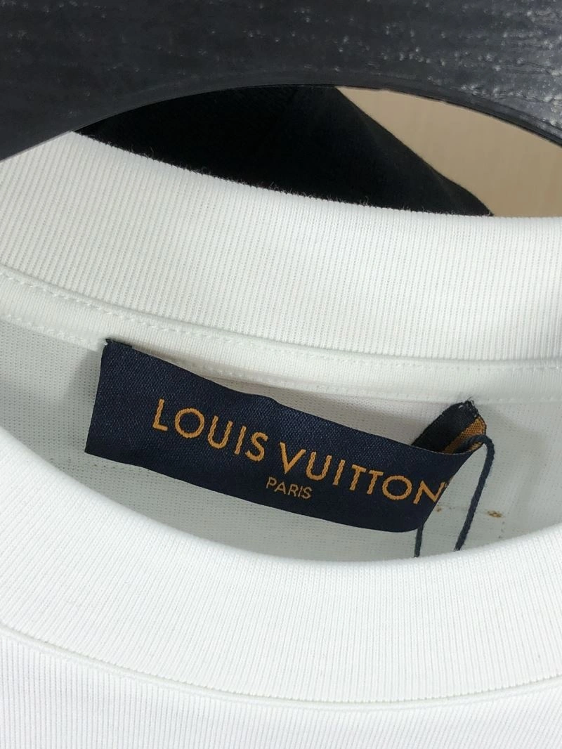 Louis Vuitton T-Shirts Bold 132597