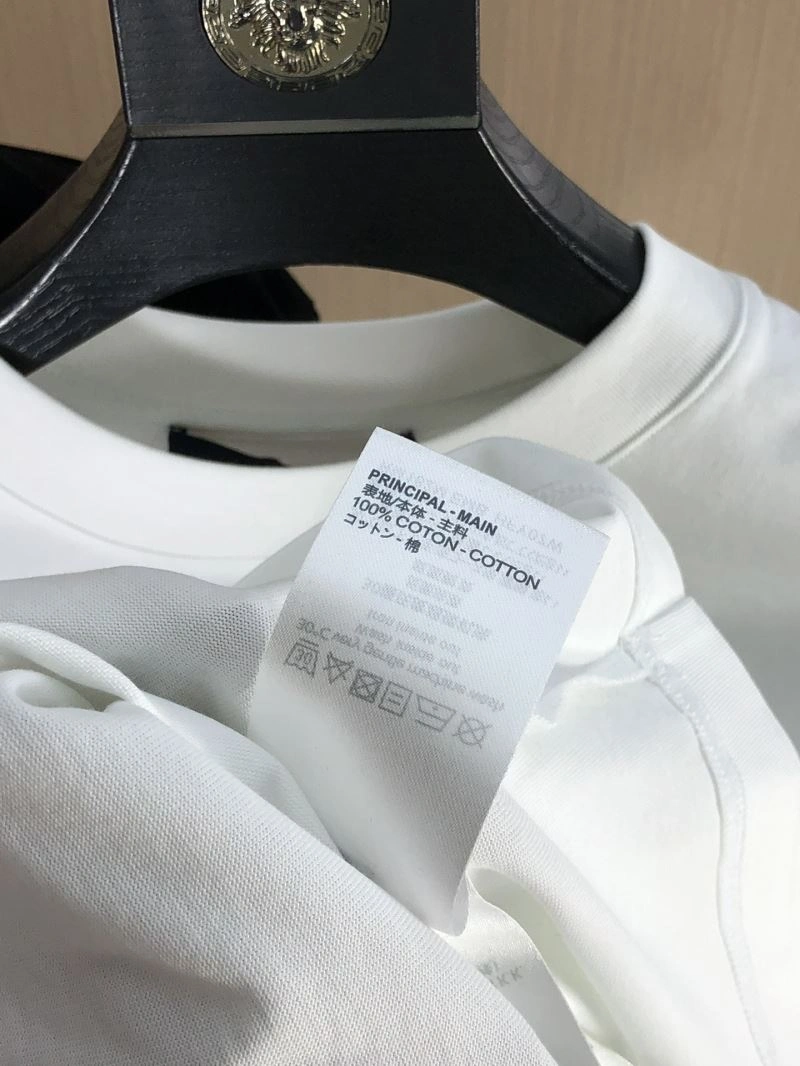 Louis Vuitton T-Shirts Bold 132597