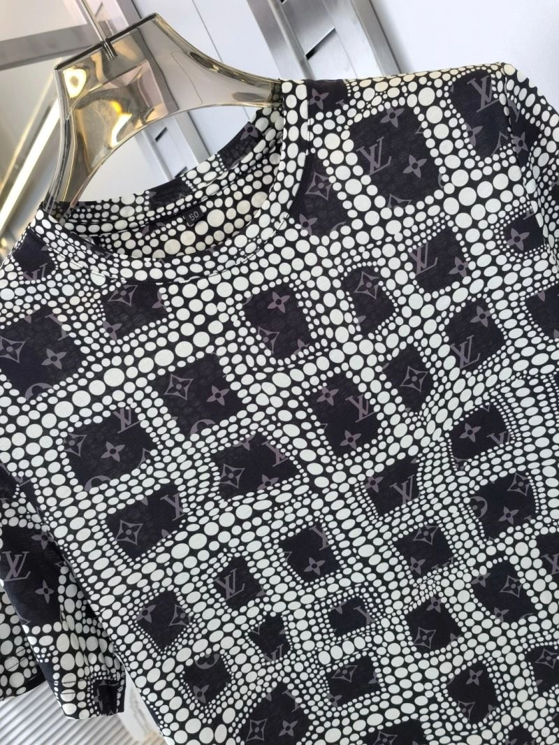 Louis Vuitton T-Shirts Comfortable 132575