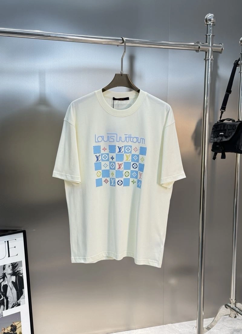 AllSeason Louis Vuitton T-Shirts 132596