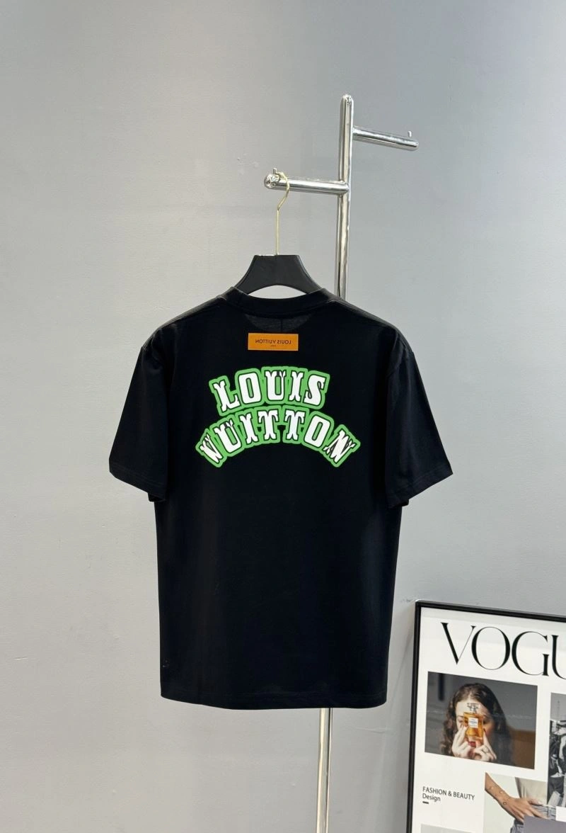 Louis Vuitton T-Shirts Neat 132594