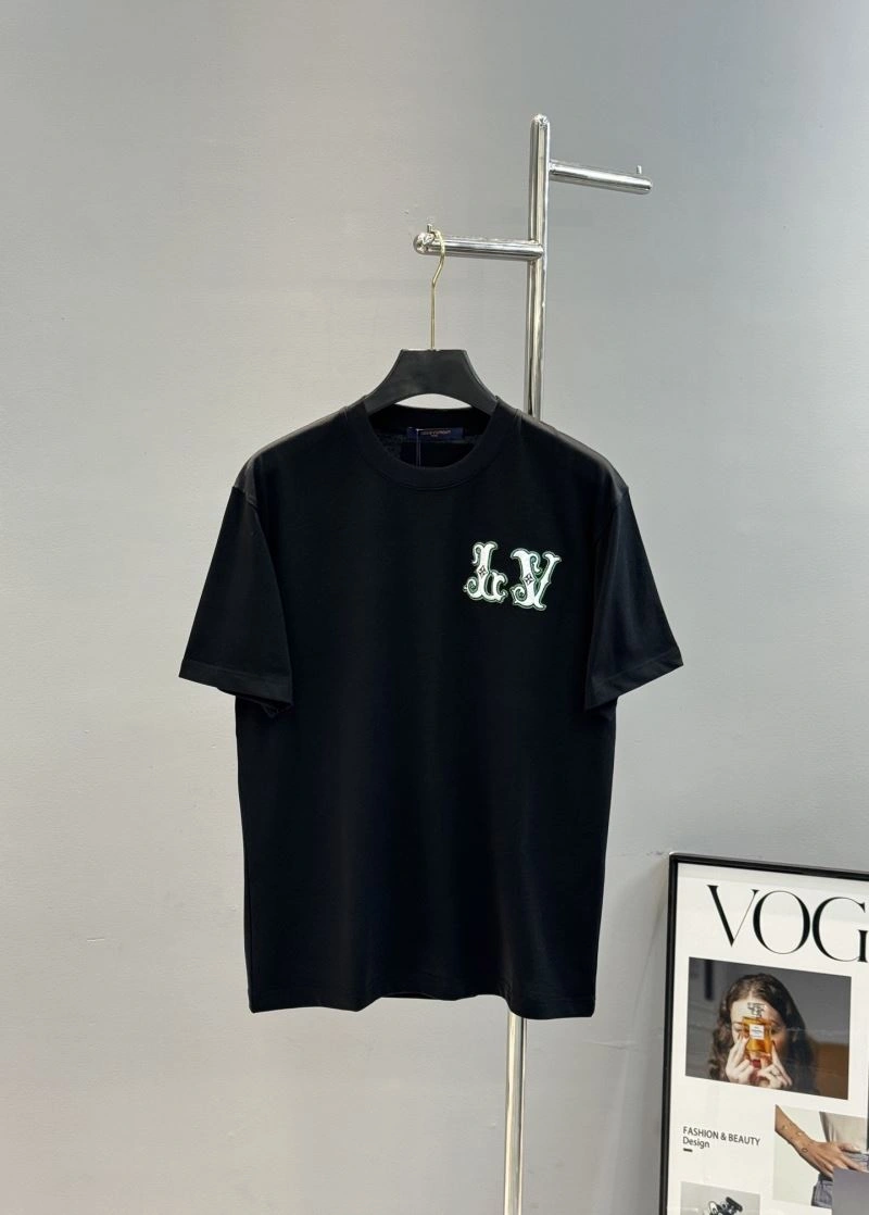 Louis Vuitton T-Shirts Resilient 132578