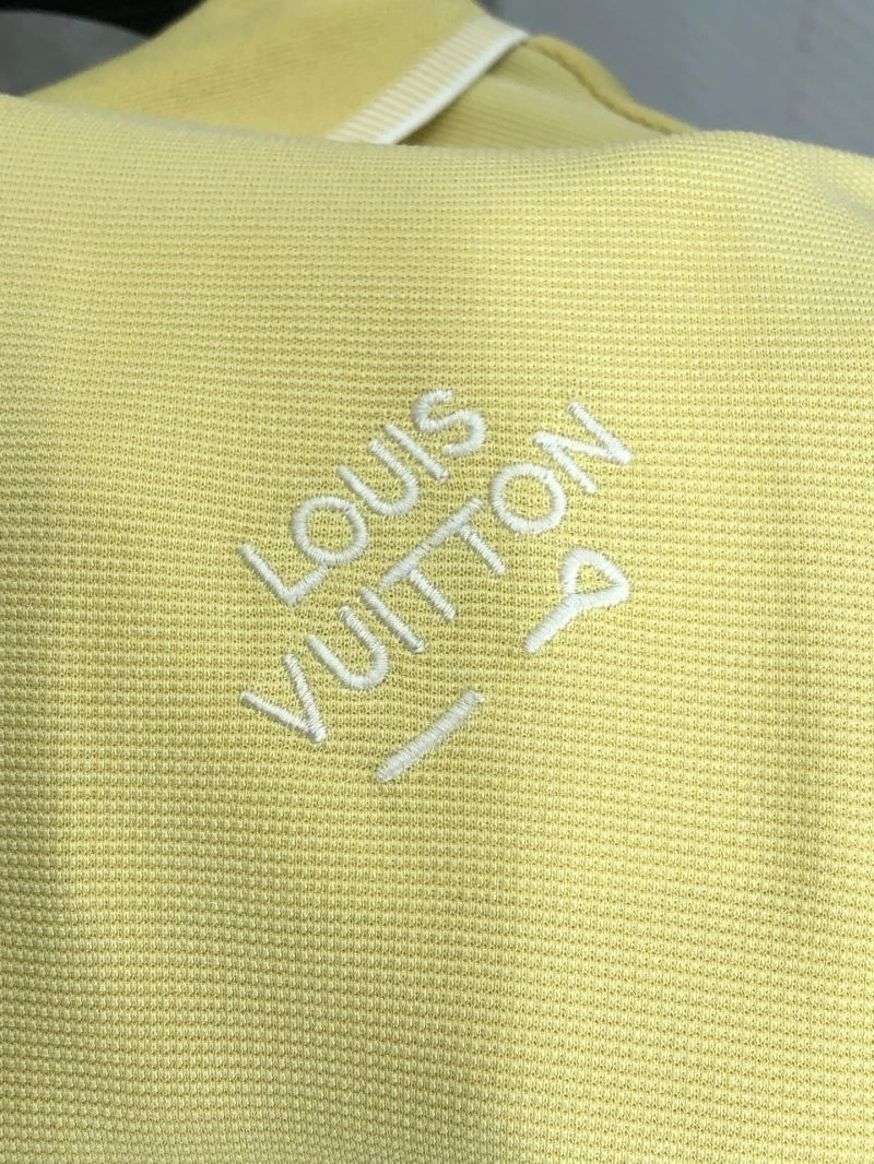 Elegant Louis Vuitton T-Shirts 132593