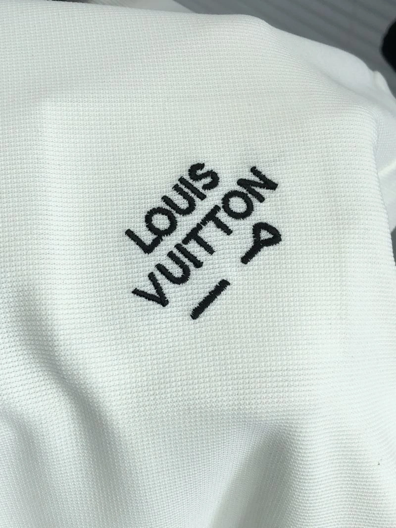 SunProtective Louis Vuitton T-Shirts 132580