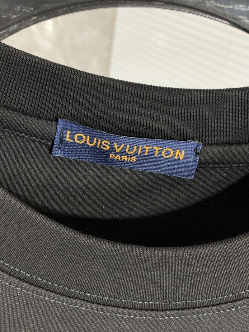 FreshLook Louis Vuitton T-Shirts 132573