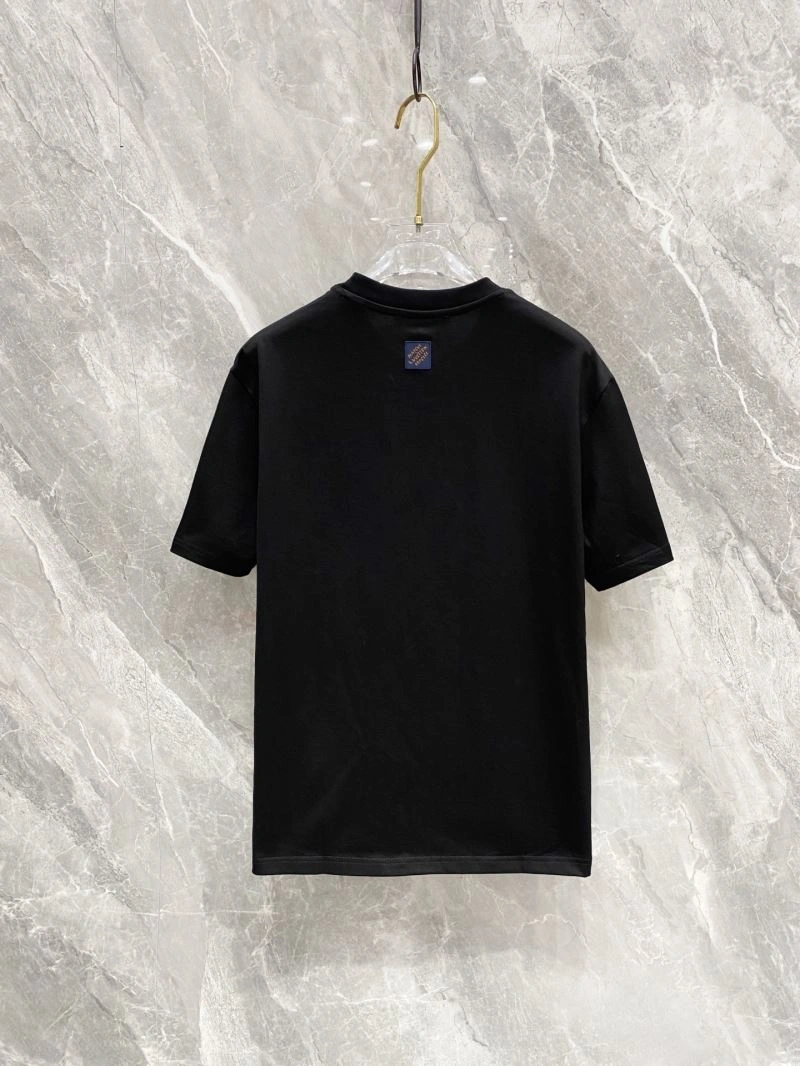Unisex Louis Vuitton T-Shirts 132577