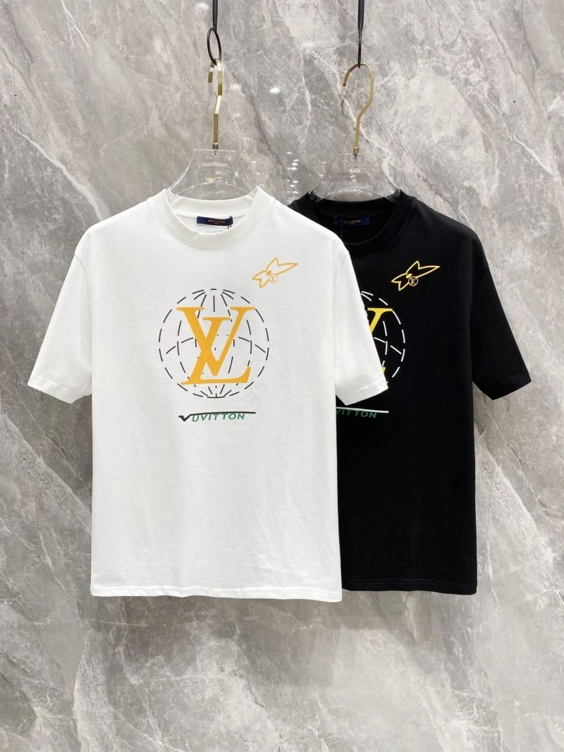 Unisex Louis Vuitton T-Shirts 132577