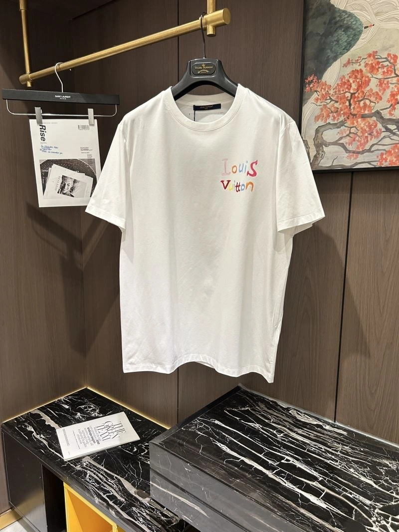 Louis Vuitton T-Shirts Comfortable 132568