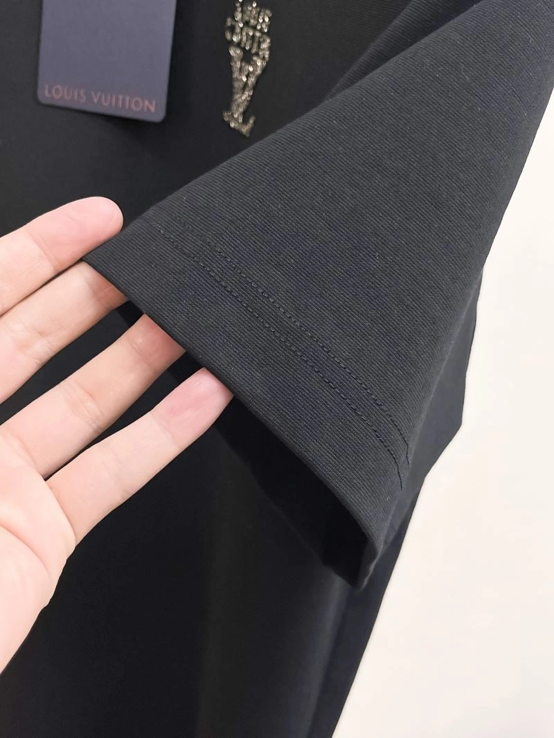 Louis Vuitton T-Shirts SmoothTexture 132561