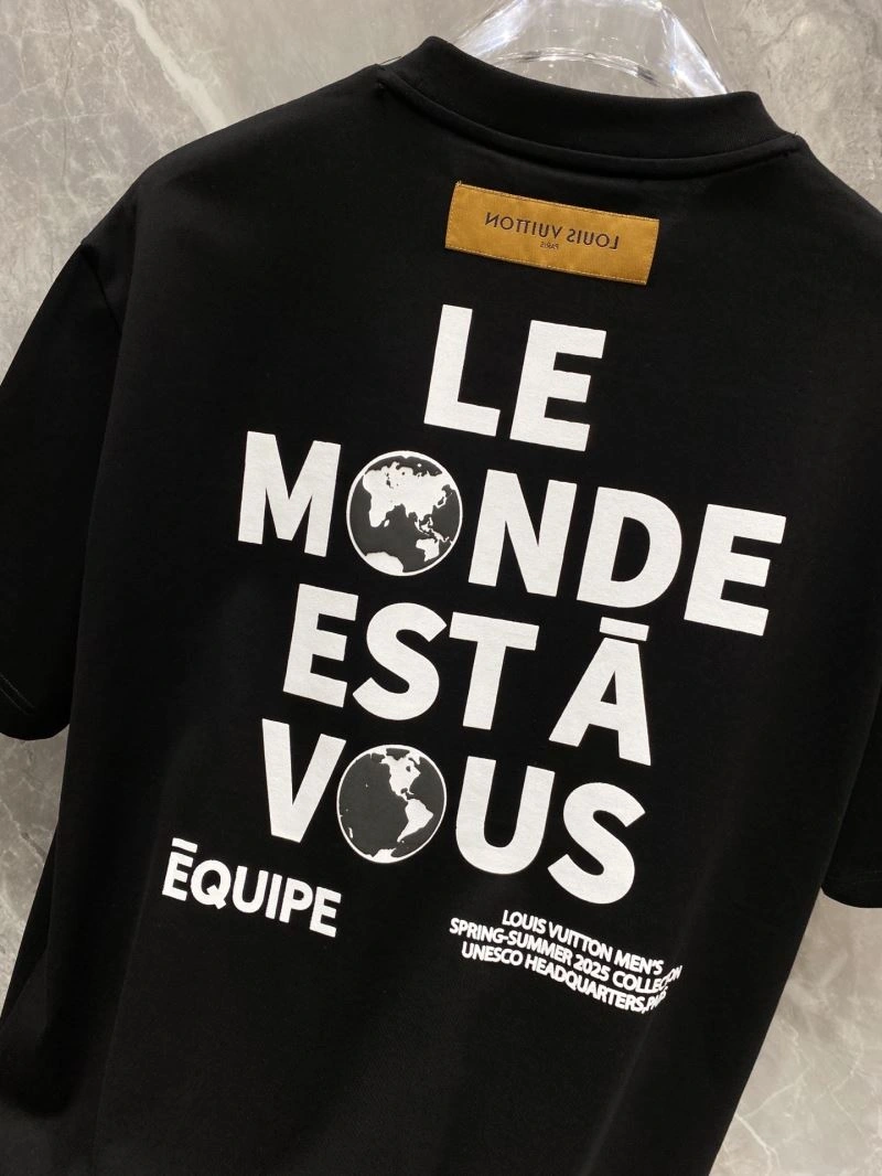 Louis Vuitton T-Shirts Refined 132559