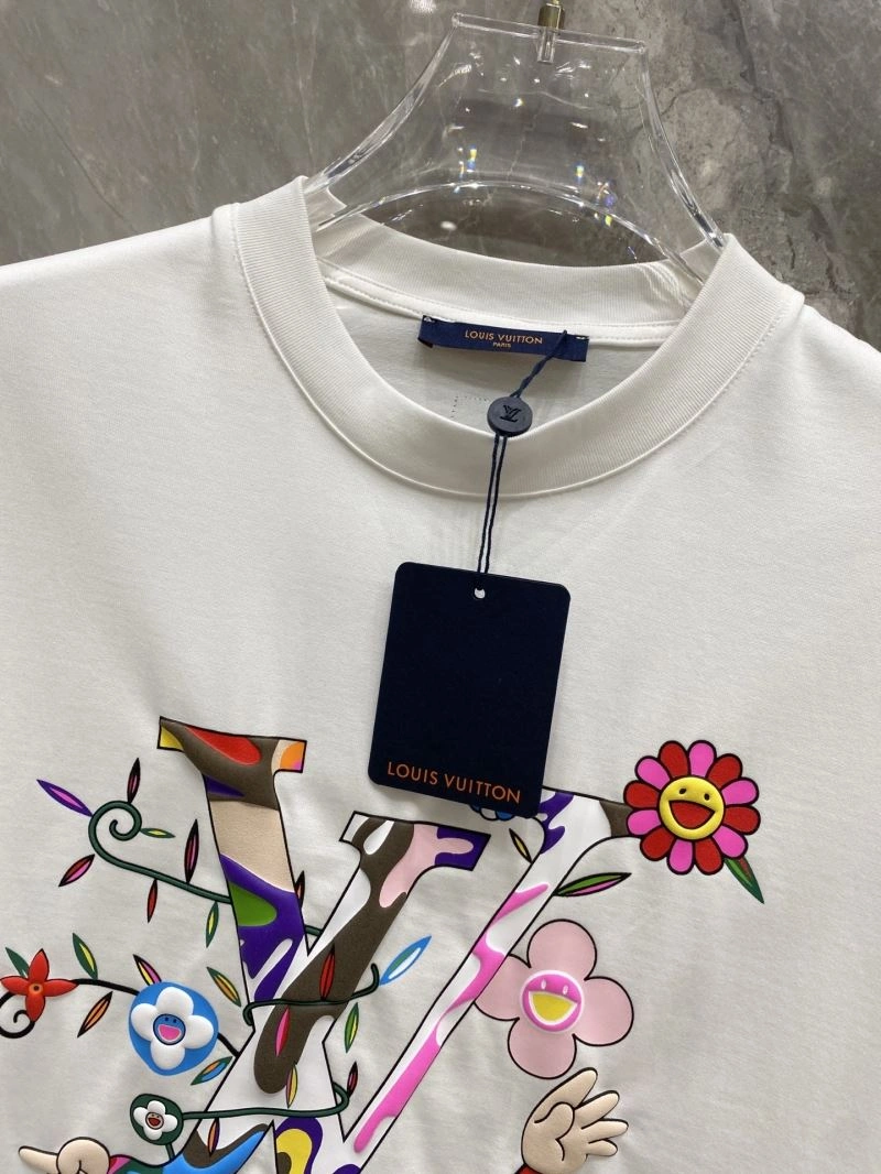 Fashionable Louis Vuitton T-Shirts 132540