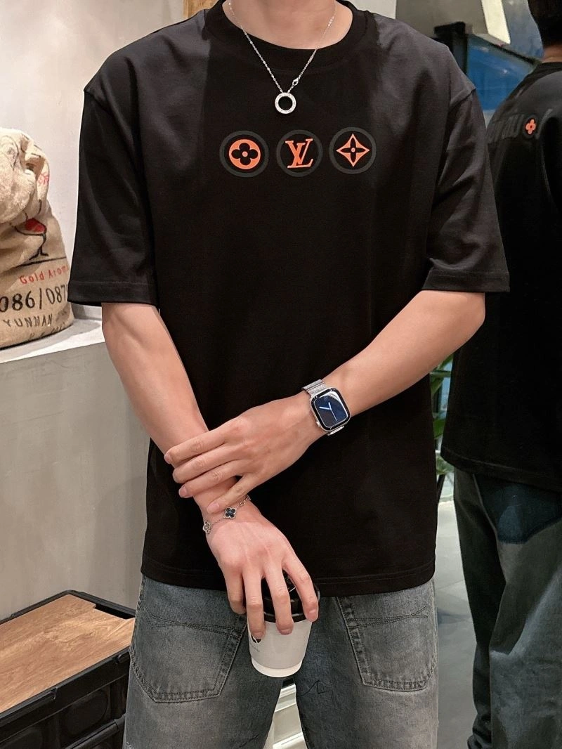 Louis Vuitton T-Shirts Breathable 132542