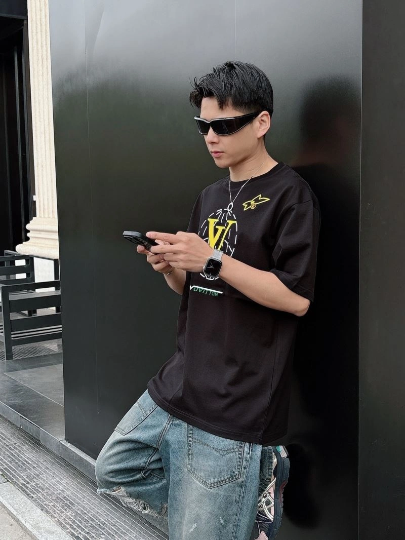 Louis Vuitton T-Shirts SmoothTexture 132532
