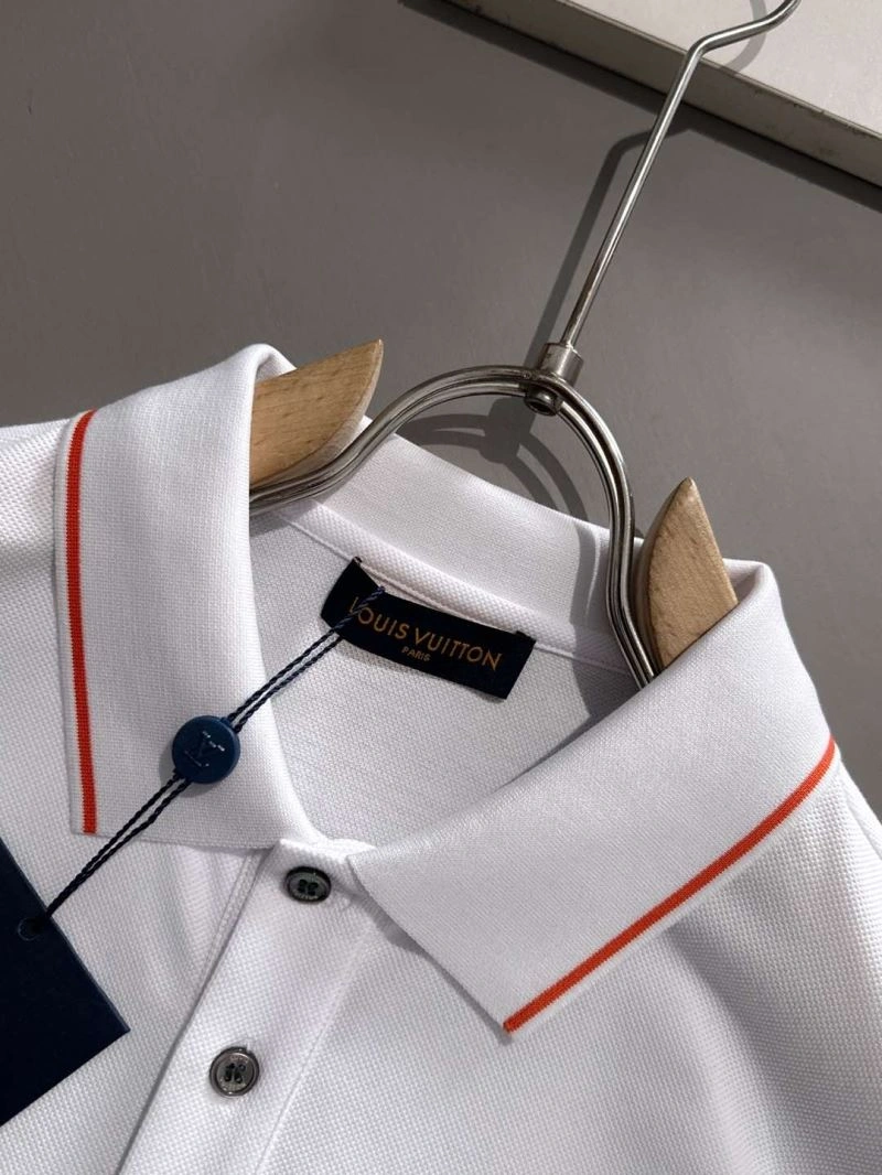 Sophisticated Louis Vuitton T-Shirts 132537