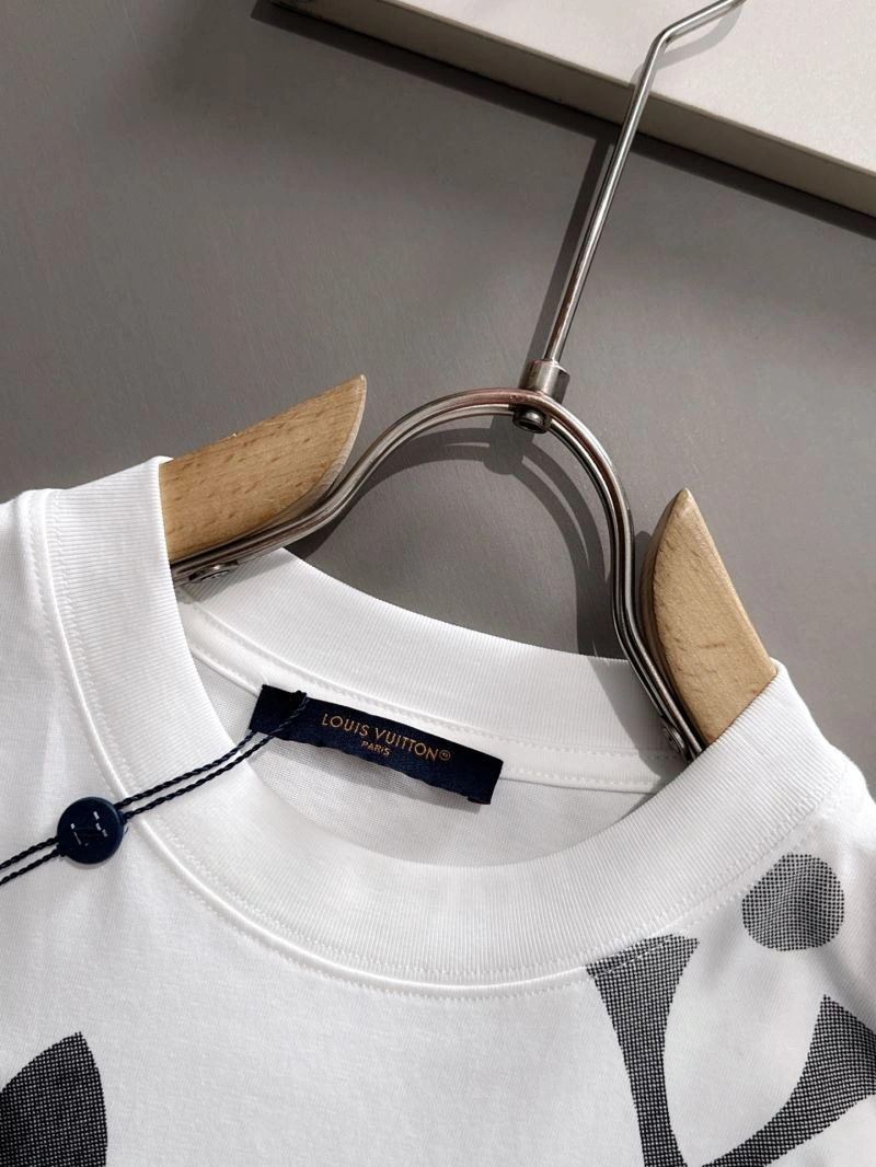 ComfortFit Louis Vuitton T-Shirts 132558