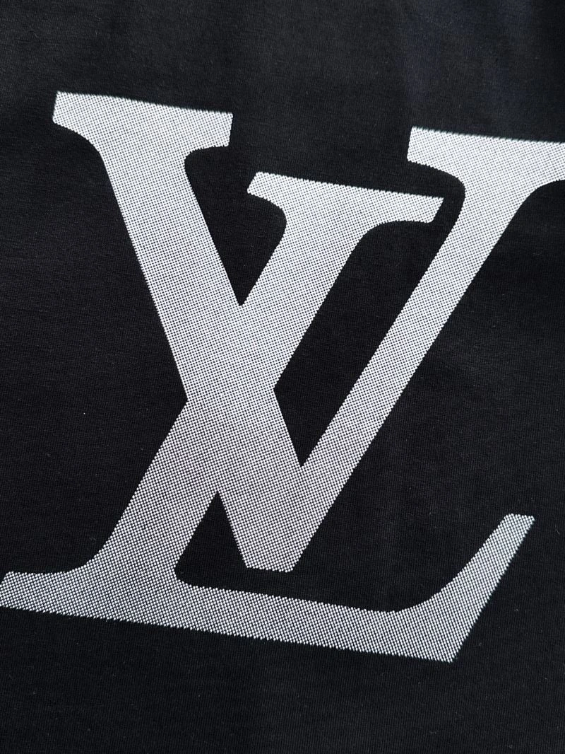 Attractive Louis Vuitton T-Shirts 132560