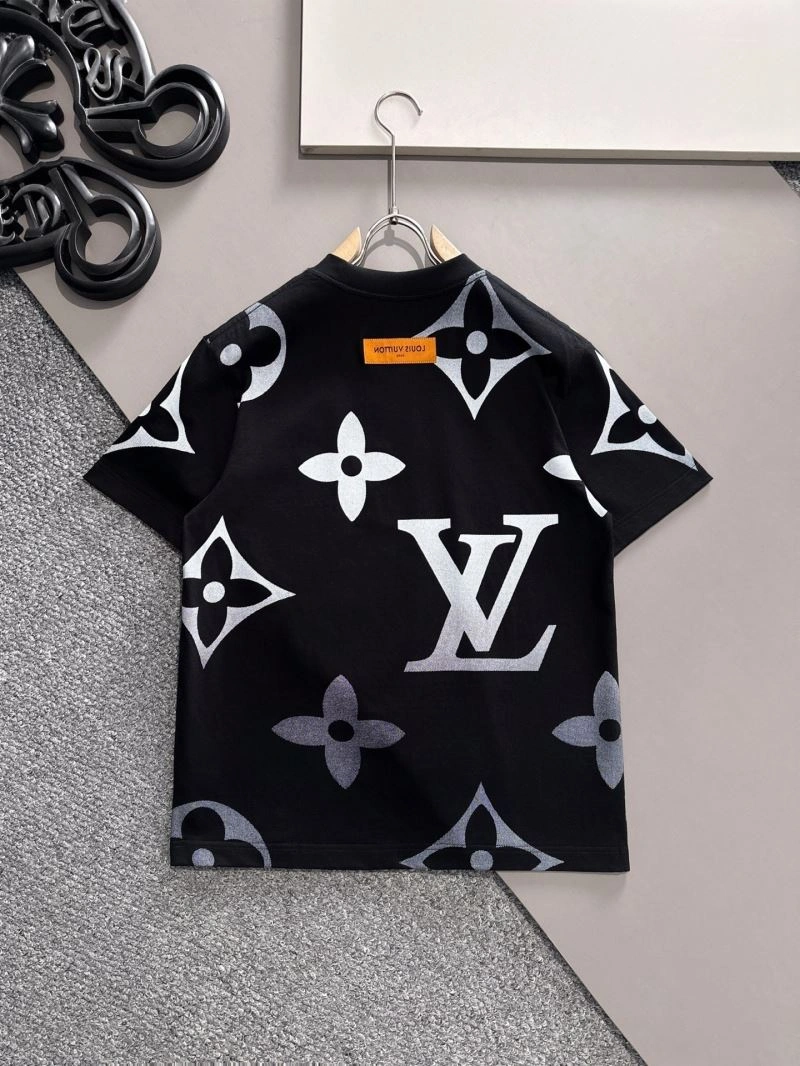 Attractive Louis Vuitton T-Shirts 132560