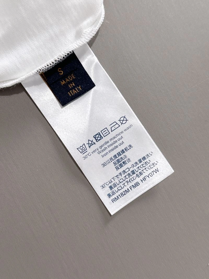 Louis Vuitton T-Shirts Versatile 132535