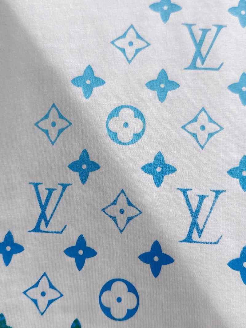 Louis Vuitton T-Shirts Versatile 132535