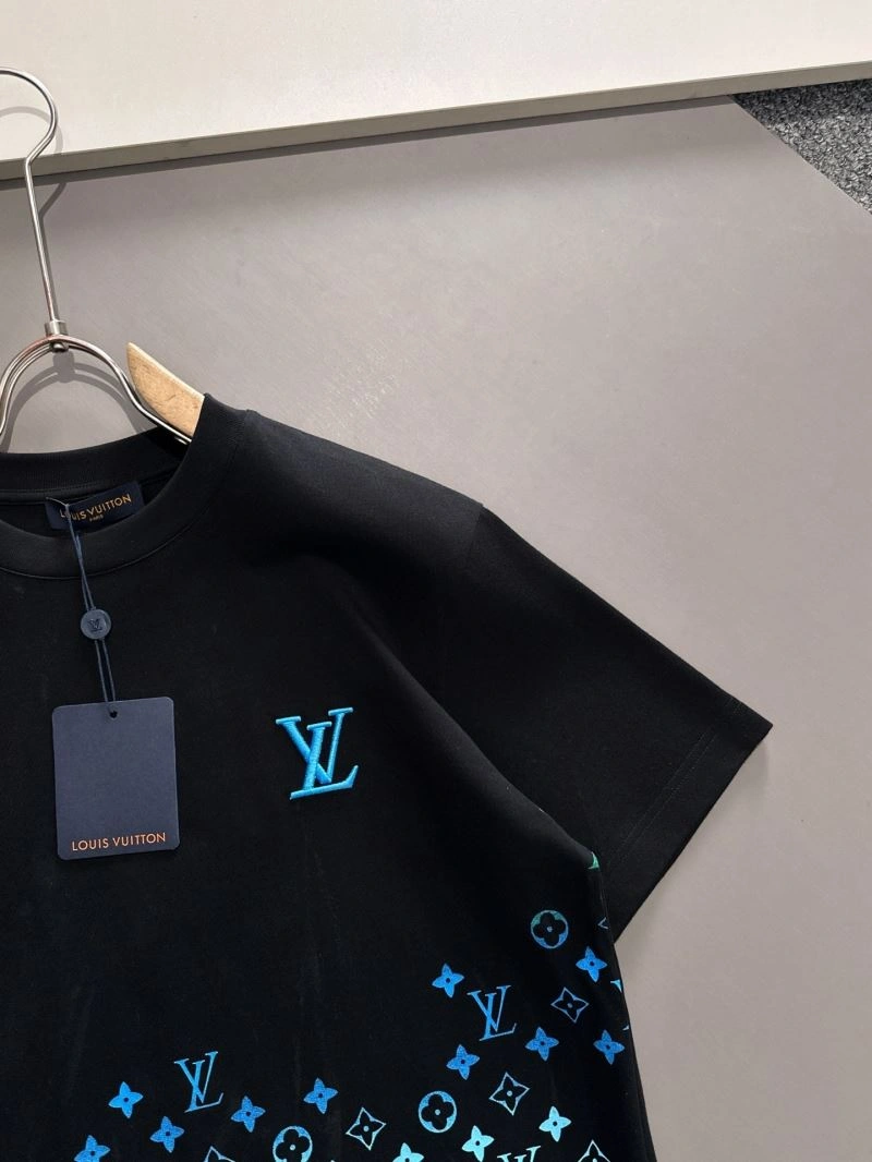 Louis Vuitton T-Shirts Durable 132541
