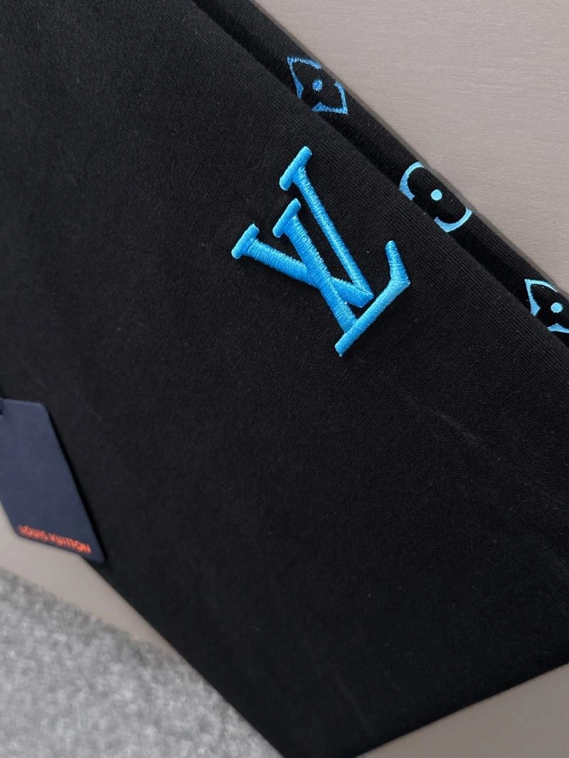 Louis Vuitton T-Shirts Durable 132541