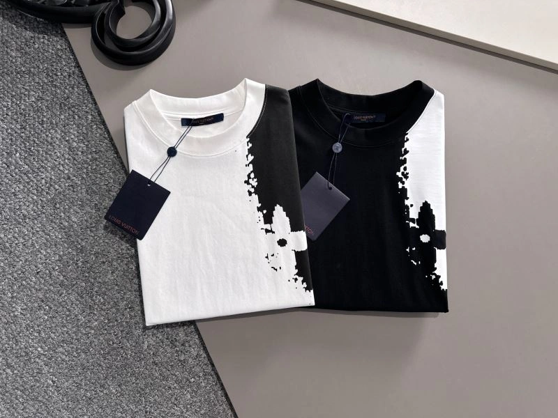 Minimalist Louis Vuitton T-Shirts 132534