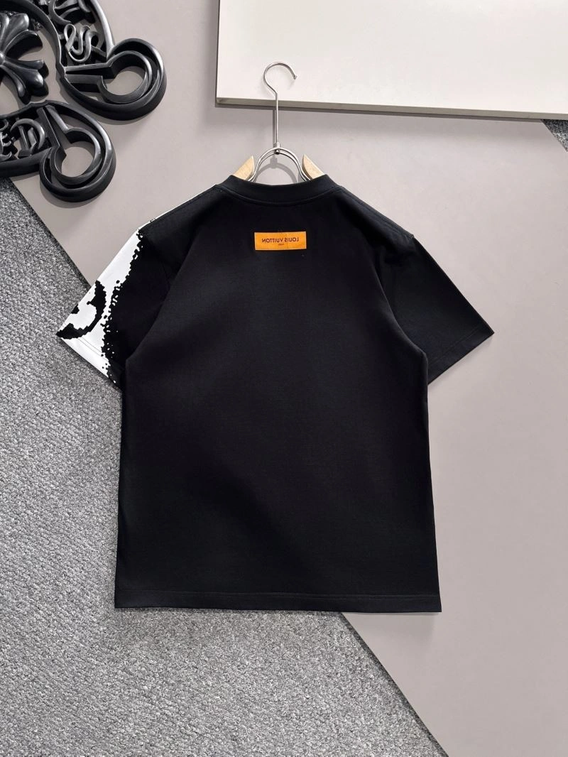 Minimalist Louis Vuitton T-Shirts 132534