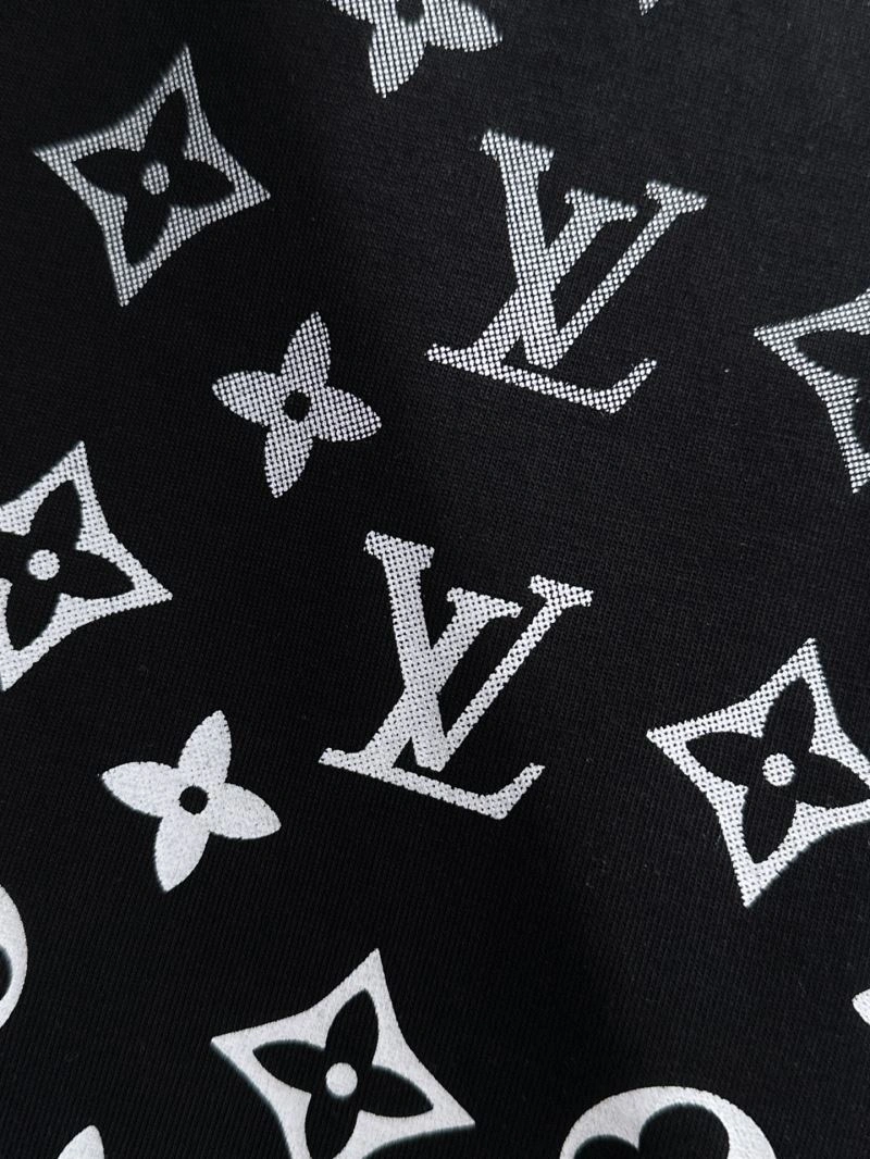 Compact Louis Vuitton T-Shirts 132549