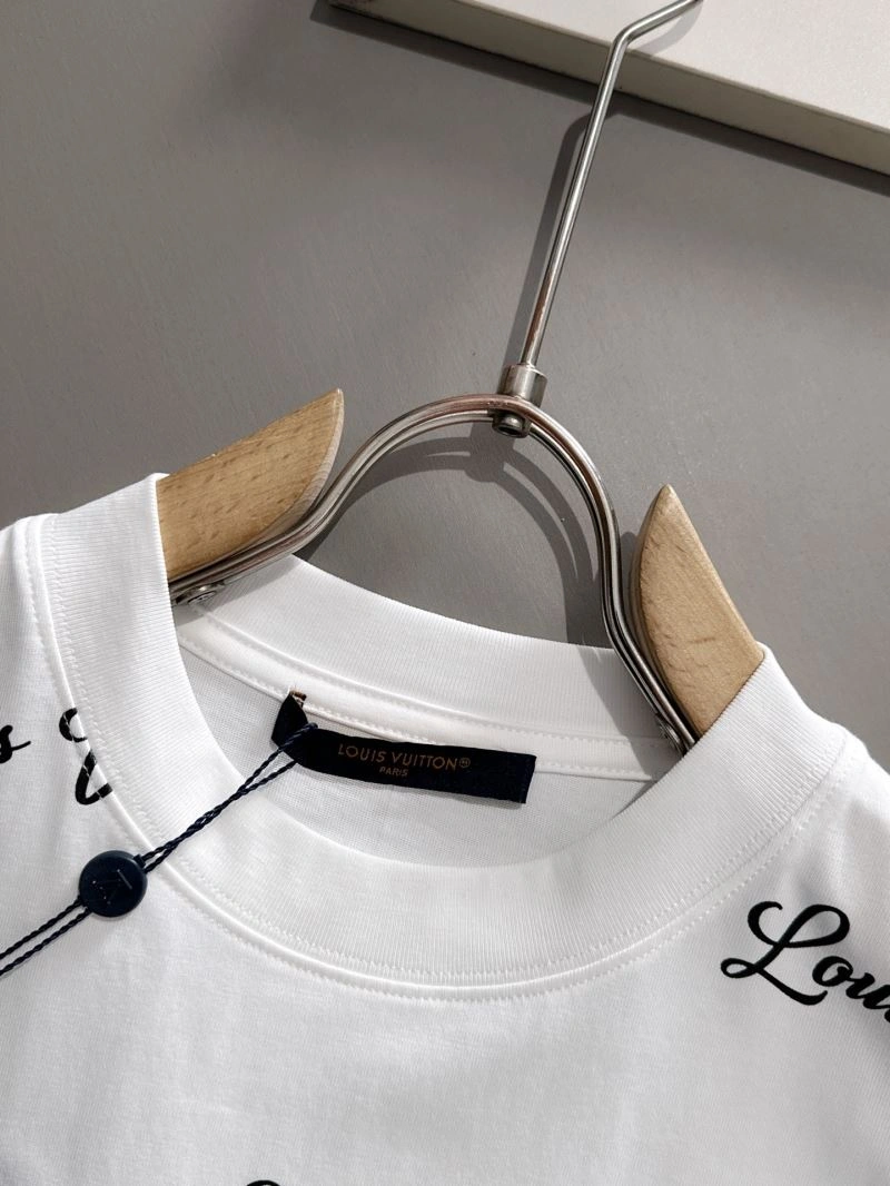 Cozy Louis Vuitton T-Shirts 132550