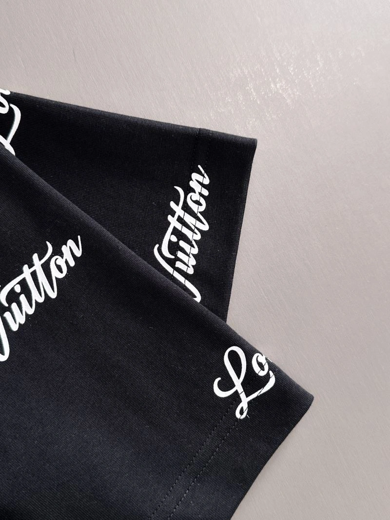 Supportive Louis Vuitton T-Shirts 132555
