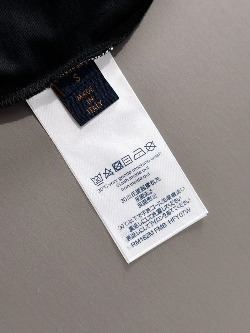 SunProtective Louis Vuitton T-Shirts 132605