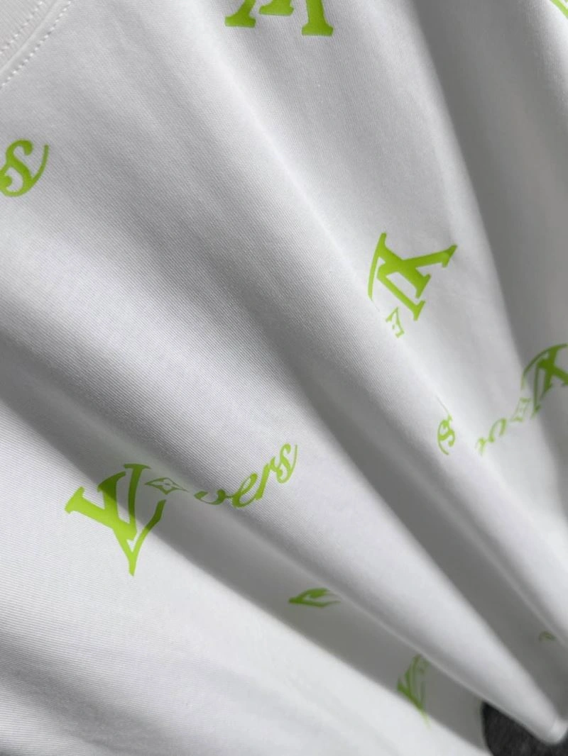 Louis Vuitton T-Shirts WrinkleFree 132529