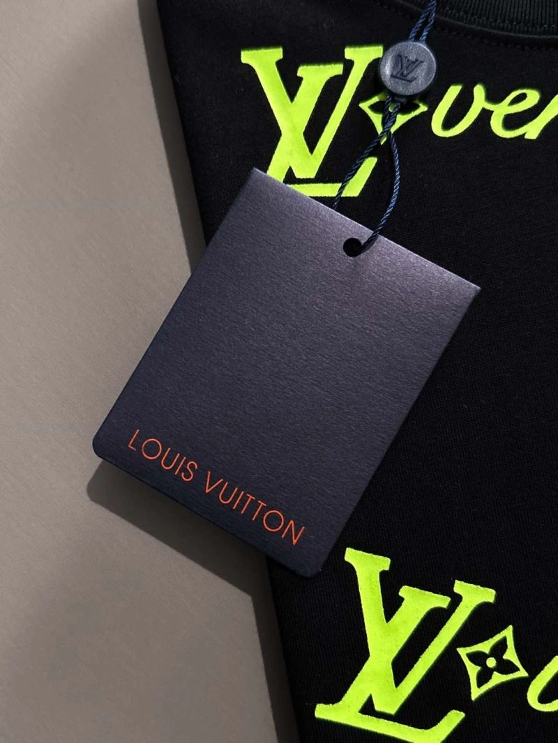 Louis Vuitton T-Shirts Comfortable 132528