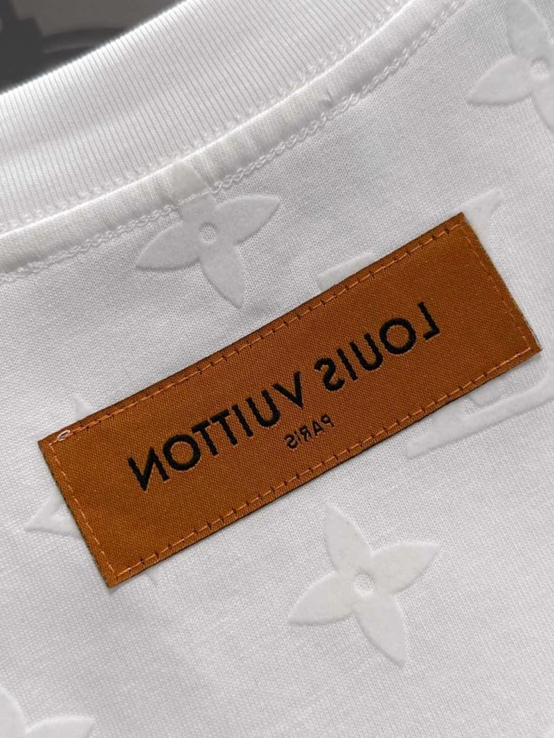 Louis Vuitton T-Shirts WeatherProof 132525