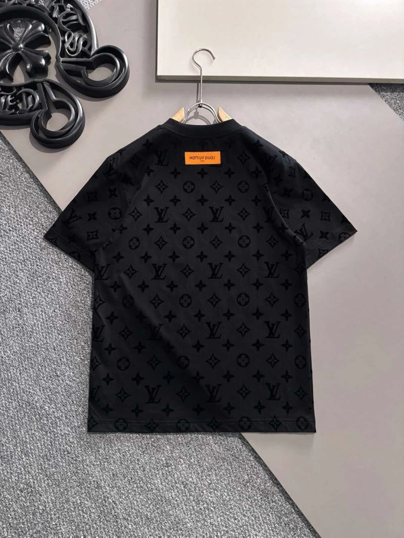 Minimalist Louis Vuitton T-Shirts 132530