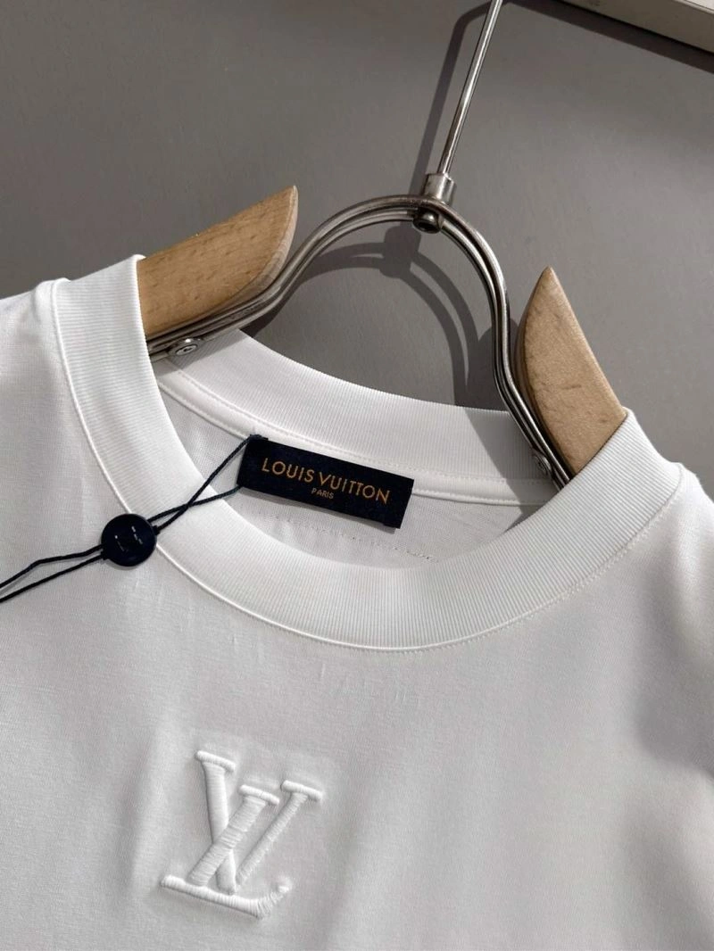 Louis Vuitton T-Shirts ZipUp 132527