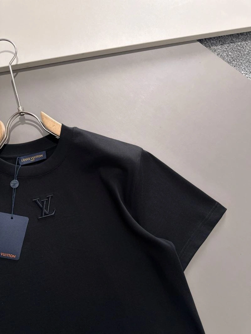 Louis Vuitton T-Shirts AllSeason 132524