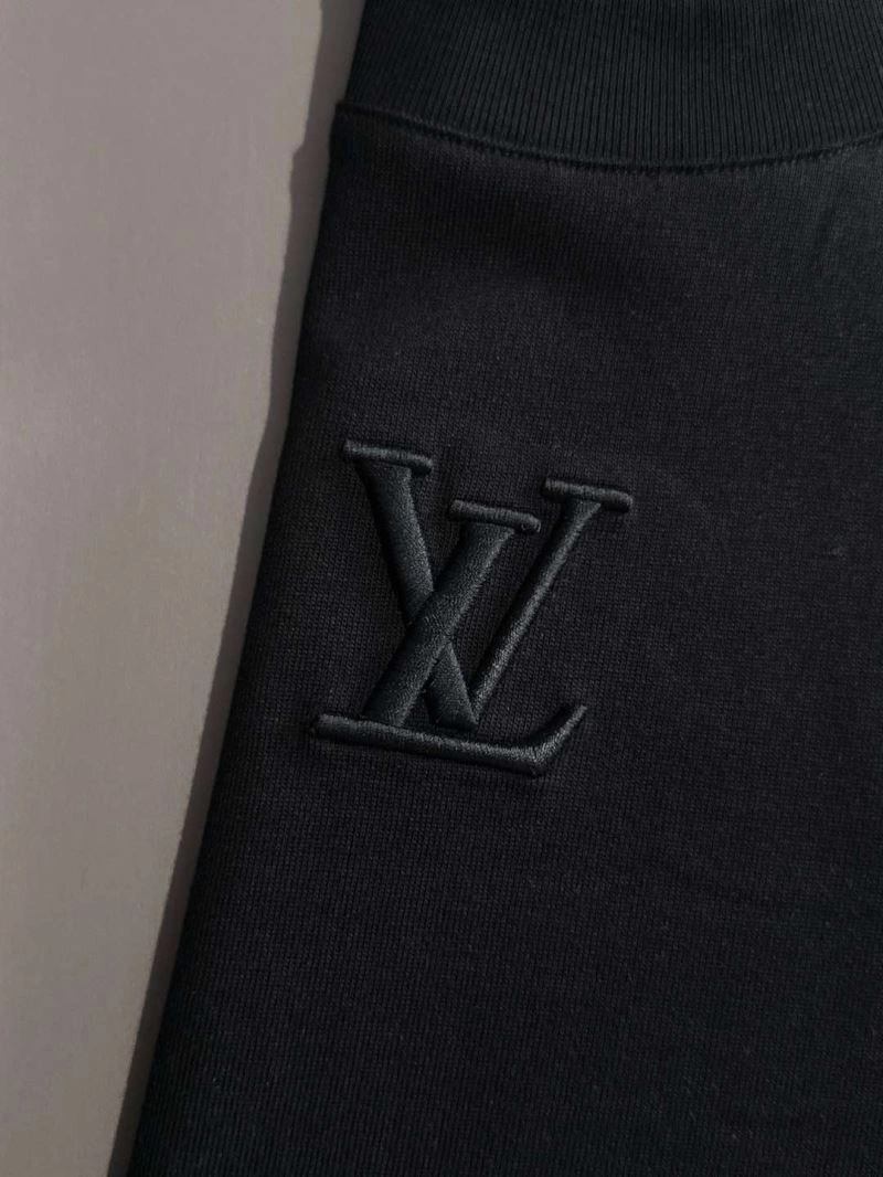 Louis Vuitton T-Shirts AllSeason 132524