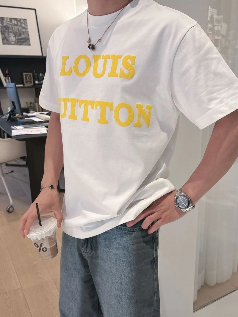 Louis Vuitton T-Shirts WrinkleFree 132514
