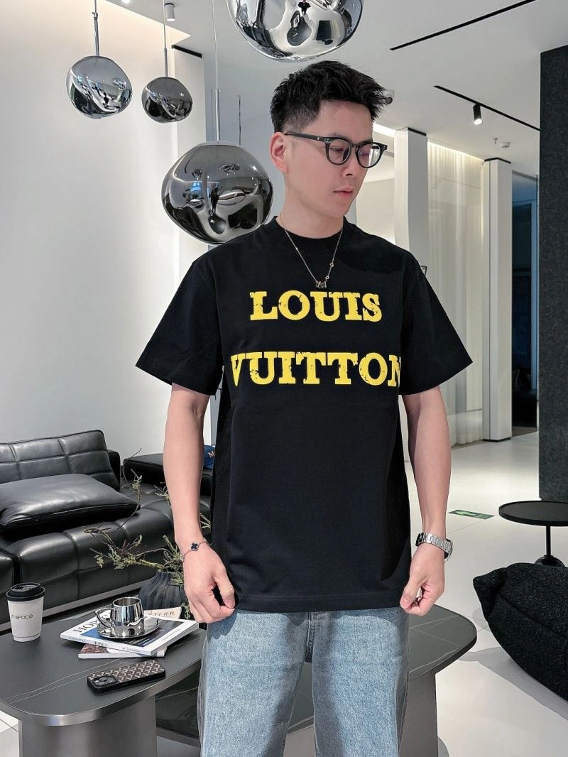 TravelReady Louis Vuitton T-Shirts 132503
