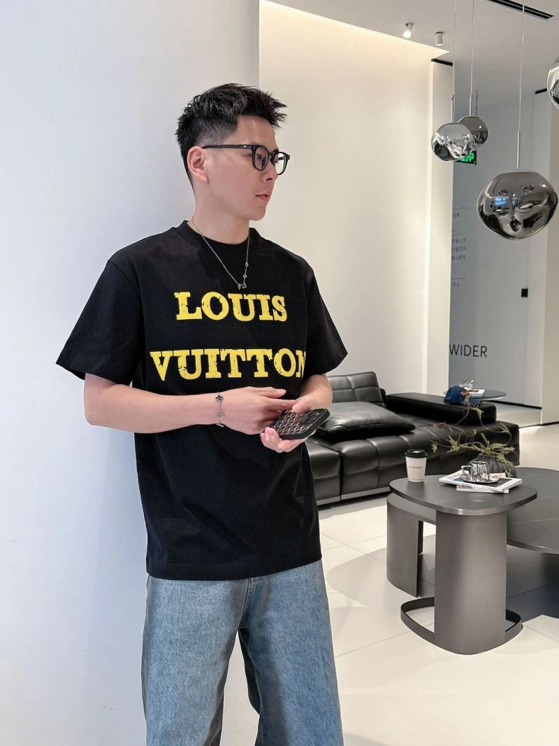 TravelReady Louis Vuitton T-Shirts 132503