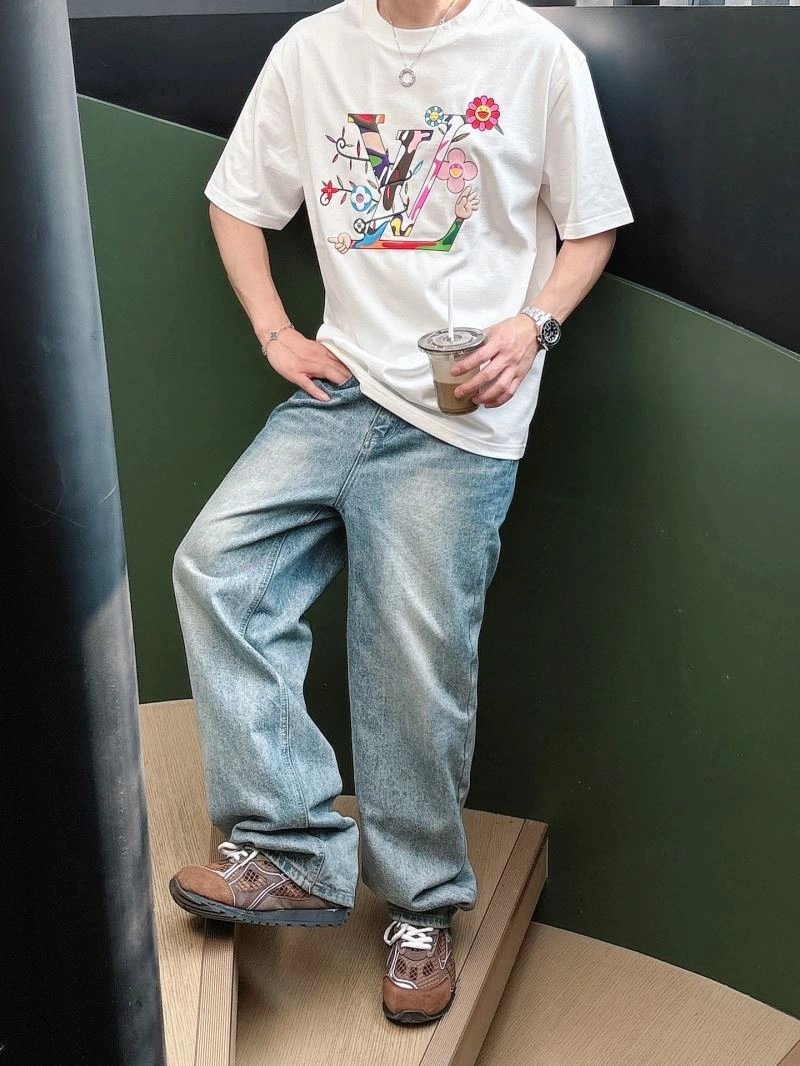 Louis Vuitton T-Shirts Versatile 132512