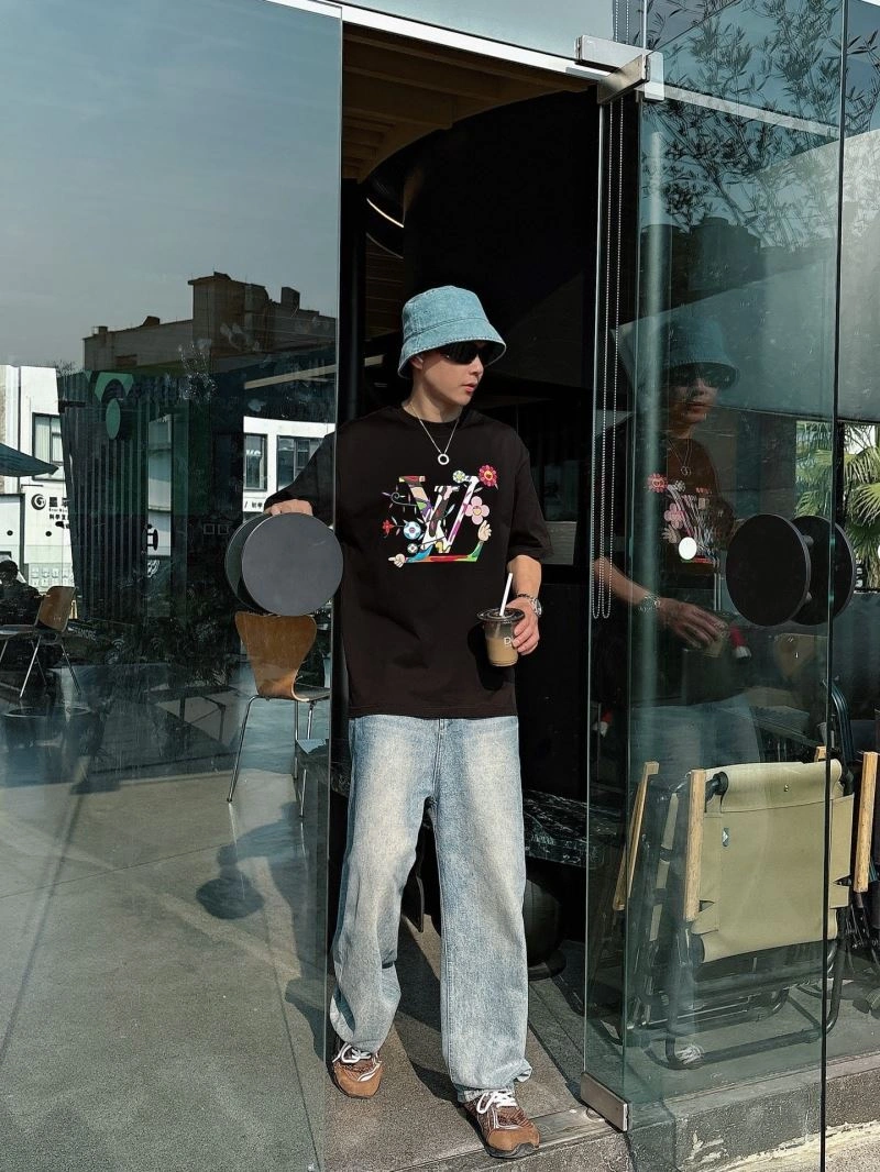 Louis Vuitton T-Shirts OdorResistant 132505