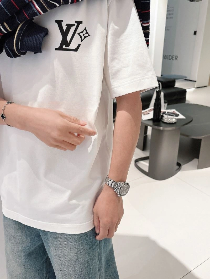 Timeless Louis Vuitton T-Shirts 132492