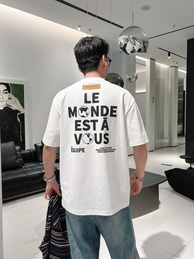 Timeless Louis Vuitton T-Shirts 132492