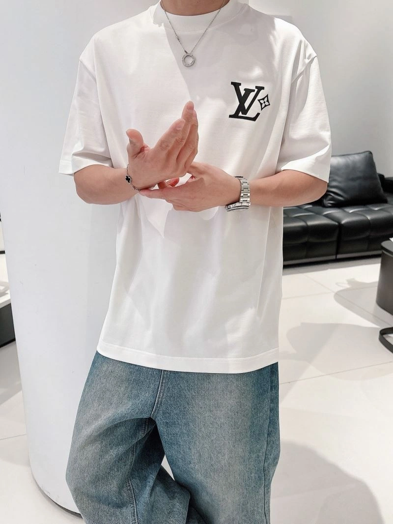 Timeless Louis Vuitton T-Shirts 132492