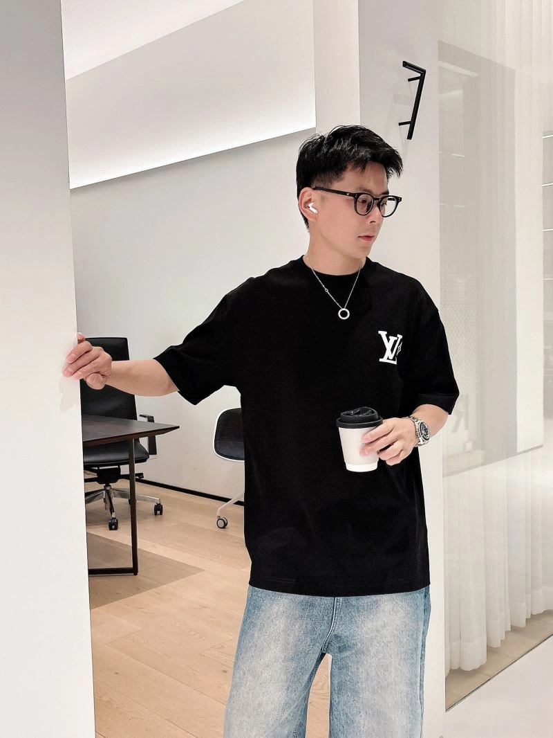 Louis Vuitton T-Shirts SmoothTexture 132506