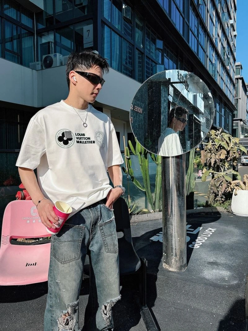 Affordable Louis Vuitton T-Shirts 132517