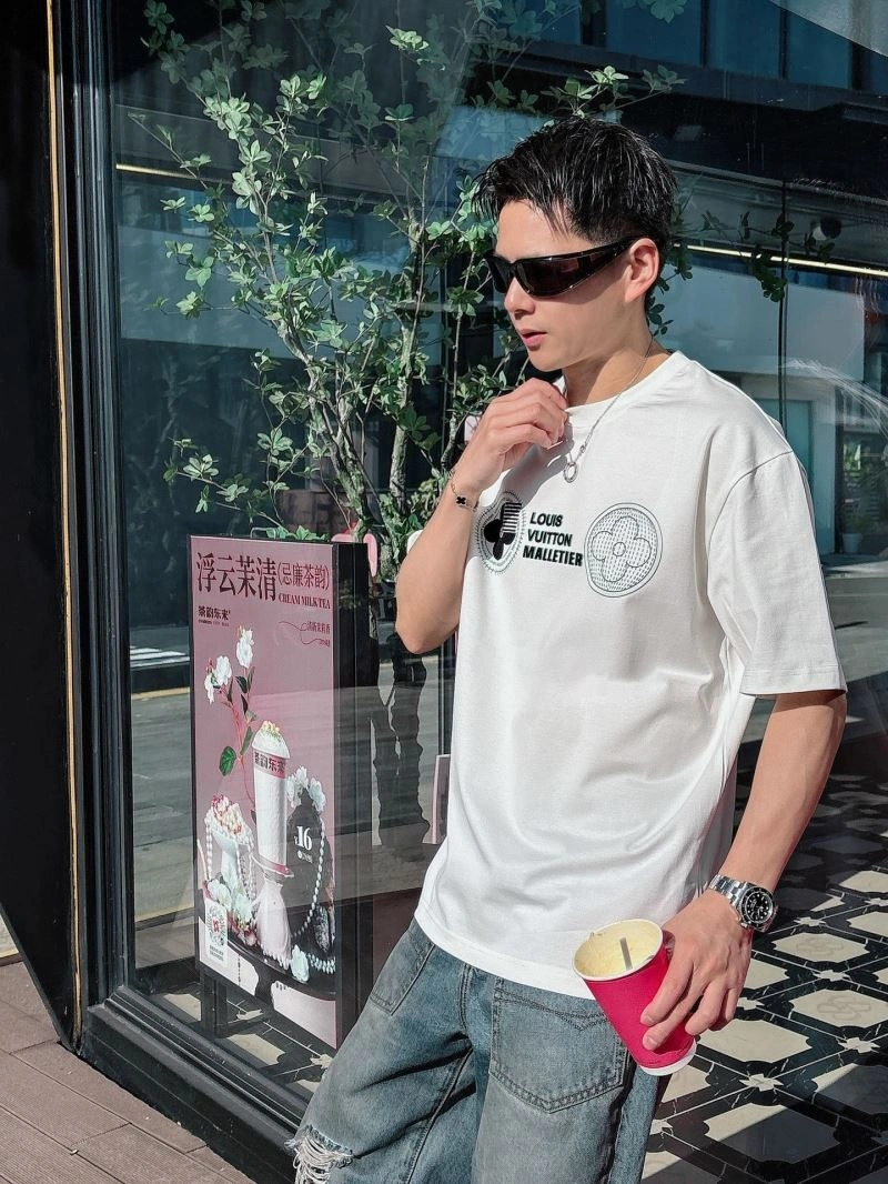 Affordable Louis Vuitton T-Shirts 132517